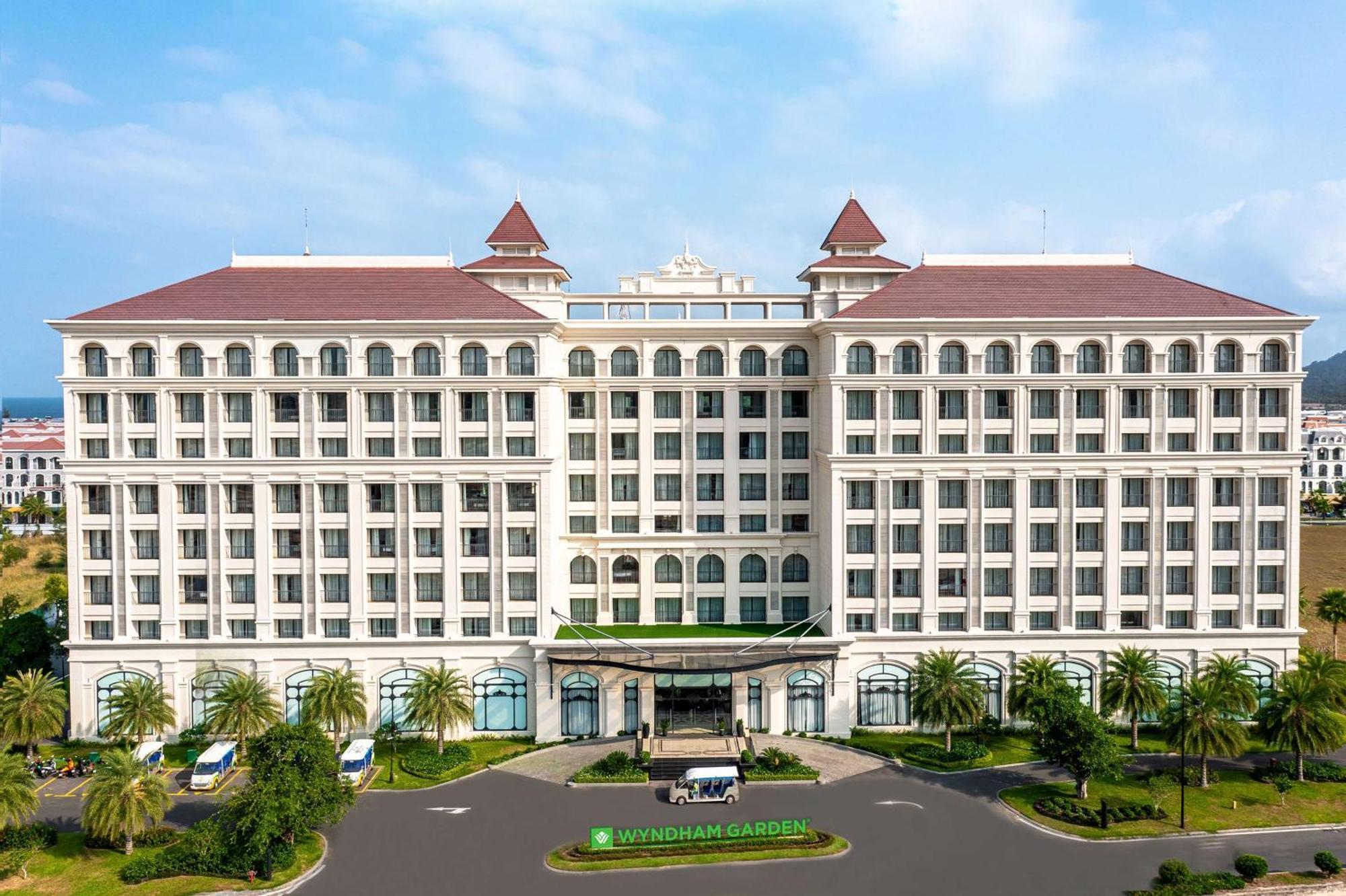 Hotel Wyndham Garden Grandworld Phu Quoc Exterior foto
